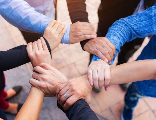 成为hth·华体的一份子