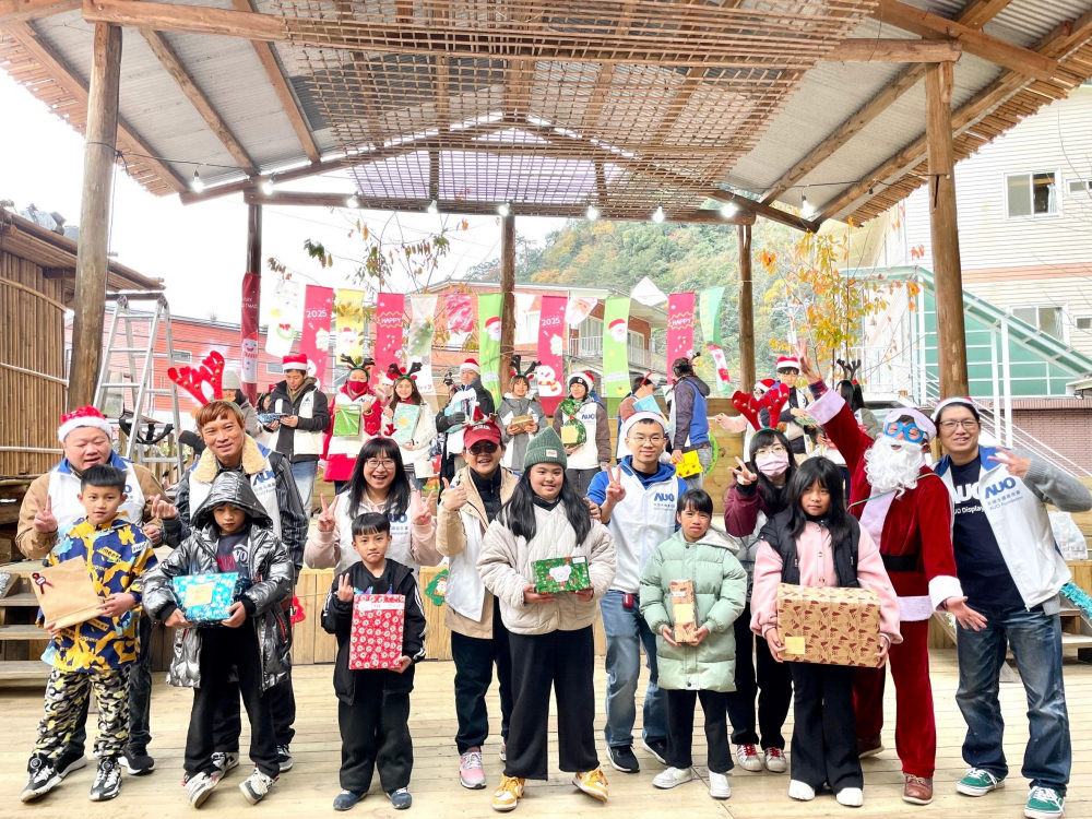 友達永續基金會號召「圓夢計畫」行動連續23年，由同仁凝聚內部愛心與資源送往偏鄉，累積為逾萬名兒童圓夢，實踐友達共創共好的永續精神。